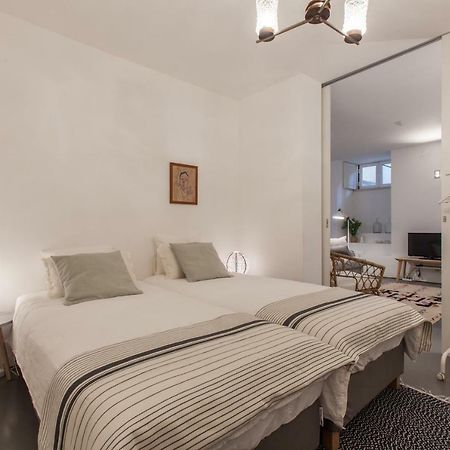 Renovated Apart With Private Courtyard, By Timecooler Lisboa Exterior foto