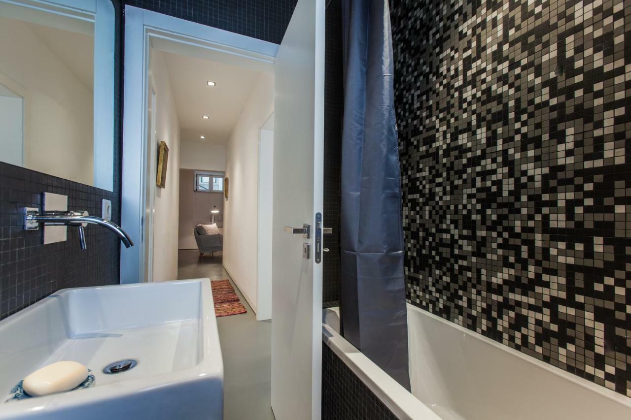 Renovated Apart With Private Courtyard, By Timecooler Lisboa Exterior foto